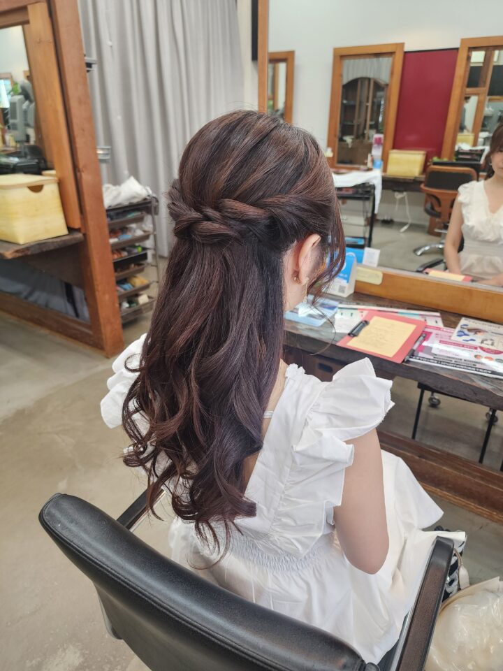 ヘアセット　ヘアアレンジ　ハーフアップ