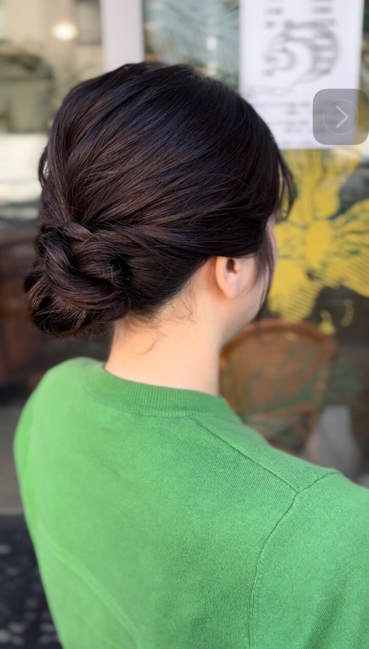 シニヨン　ヘアアレンジ　パーティーヘア