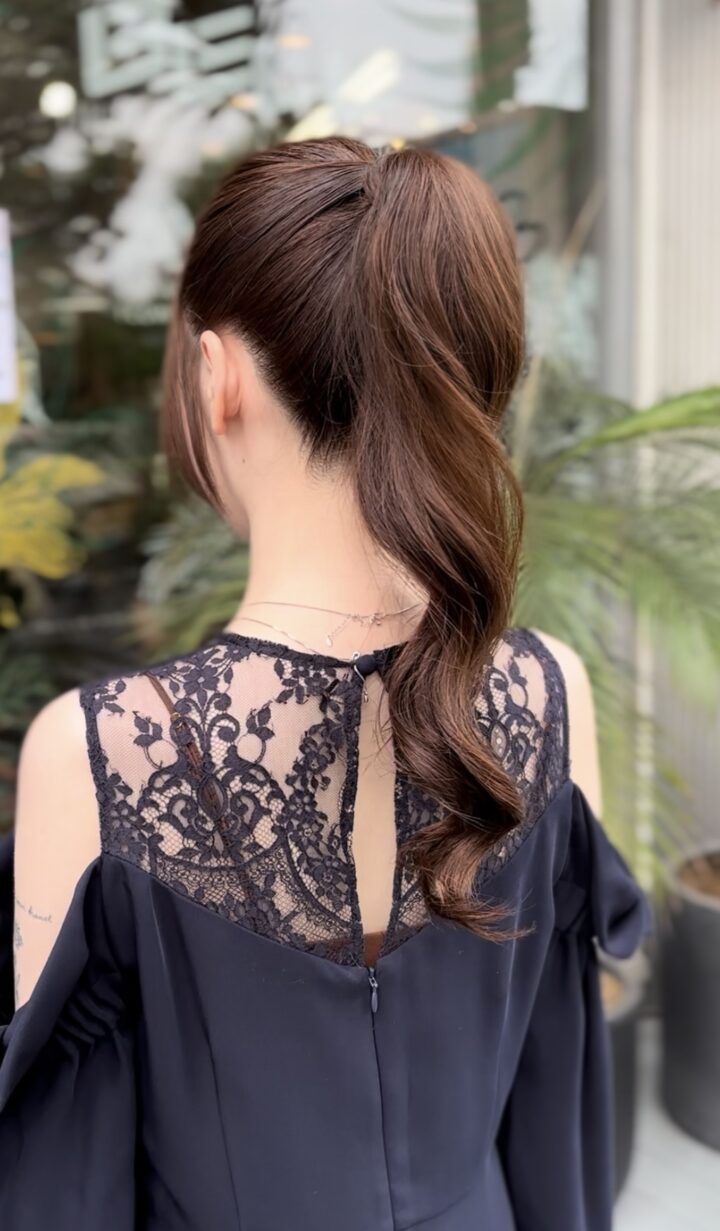 ポニーテール　ヘアアレンジ　パーティーヘア