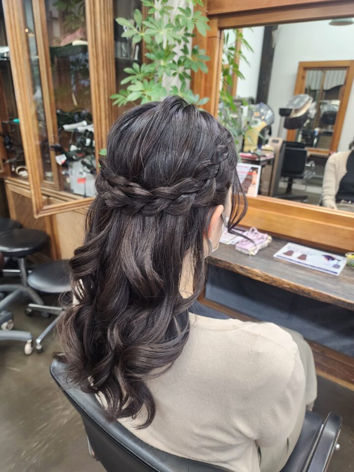 ヘアセット ヘアアレンジ ハーフアップ