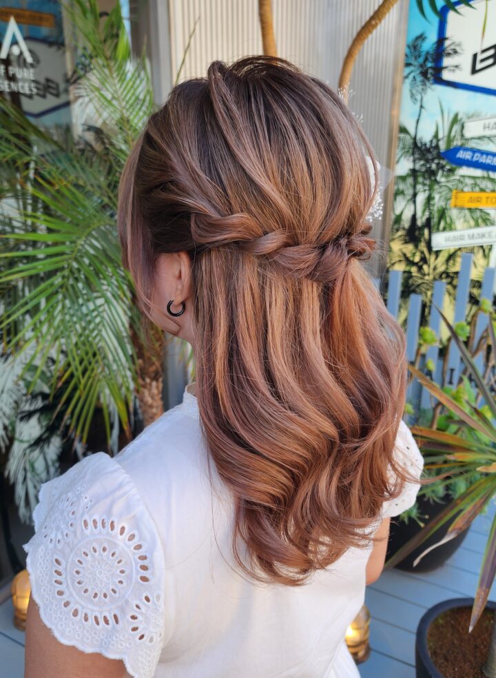 ハーフアップ ヘアアレンジ ウェディングヘア