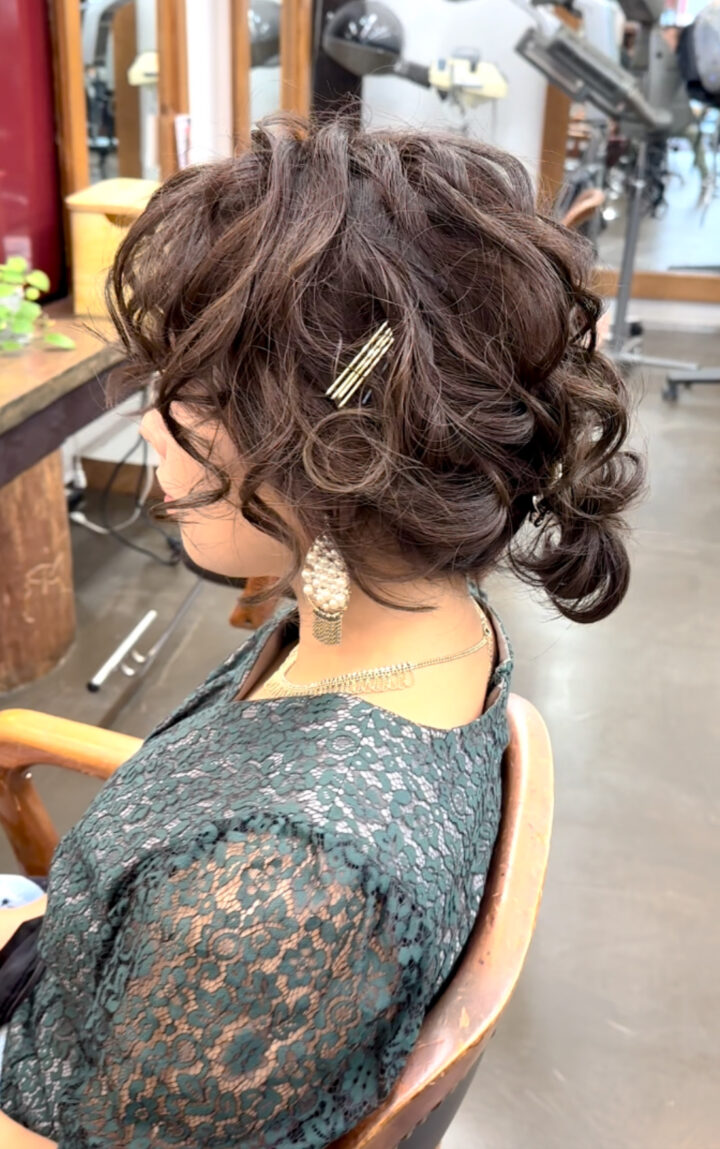 ヘアセット　ポニーテール　アレンジヘア