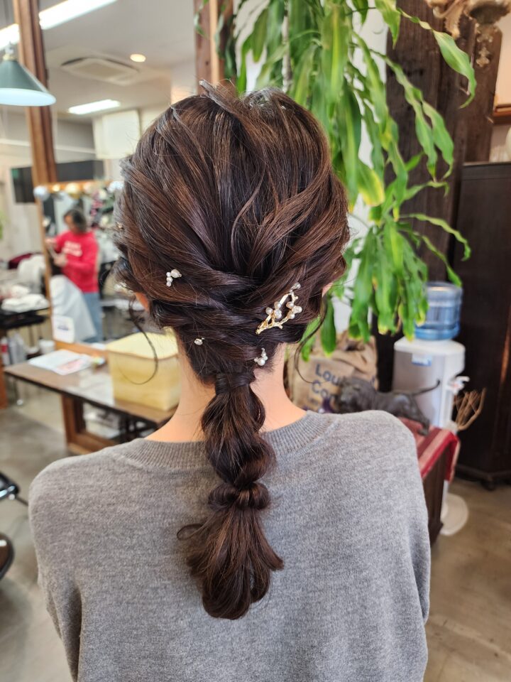 編み下ろし　ヘアアレンジ　パーティーヘア