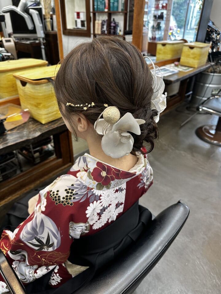 ２０２７年度（令和９年）卒業式のご予約、受付は8月を予定しております。の画像